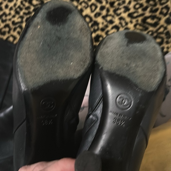 Dark navy, black cap toe authentic Chanel real leather boots - Picture 7 of 10